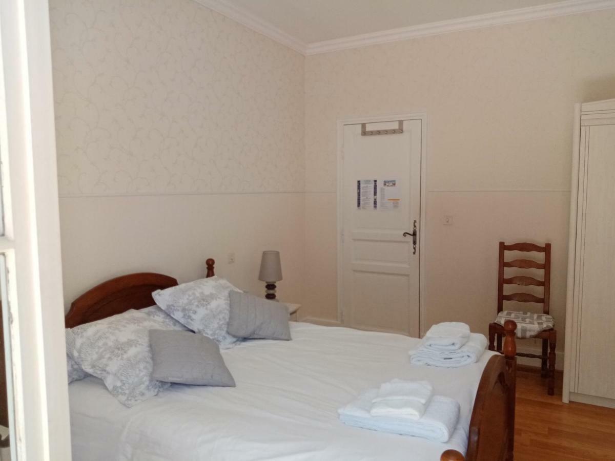Bed and Breakfast Le Cheminard Feugarolles Exterior foto